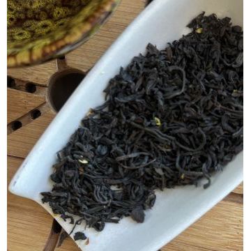   Гуй Хуа Хун Ча (Чай с османтусом) 桂花茶 - красный чай