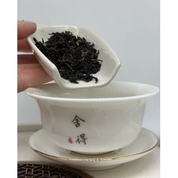 Ли Чжи Хун Ча (Чай с соком личи) 荔枝红茶 - красный чай